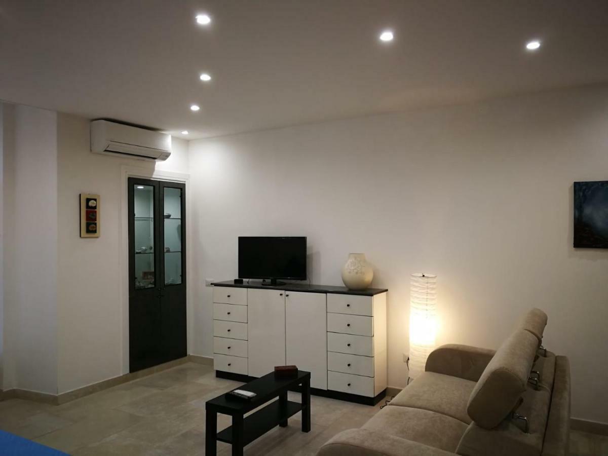 La Stanza Di Chaila Villa Napoli Bagian luar foto